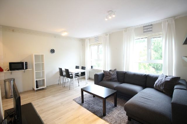Dostojevskisingel, Amsterdam