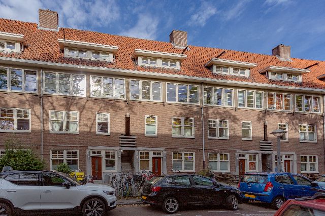 Paramaribostraat 137, 1058 VK