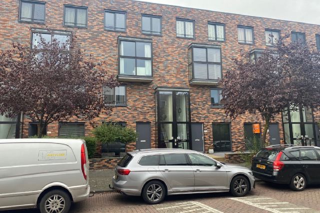 J.H. van den Broekstraat 23, 3071 MB Rotterdam