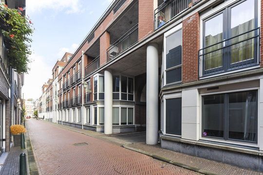 Laan van Roos en Doorn 21 B, 2514 BC Den Haag