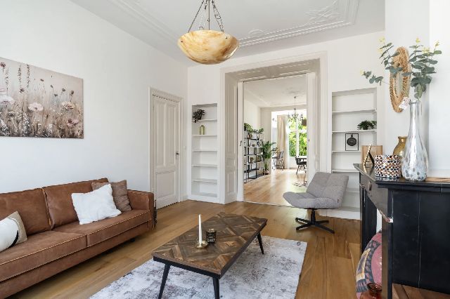 Room (159.0 m²) for rent in The Hague (2e van Blankenburgstraat 110, Den Haag, Nederland)