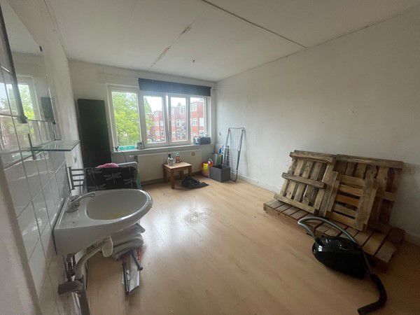 Te huur: Studentenkamer met een gedeeld dakterras beschikbaar!