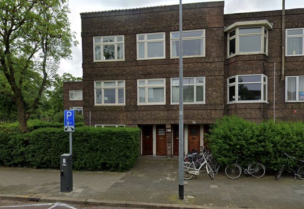 Te huur: Studentenkamer met eigen keuken nabij Wielewaalplein!