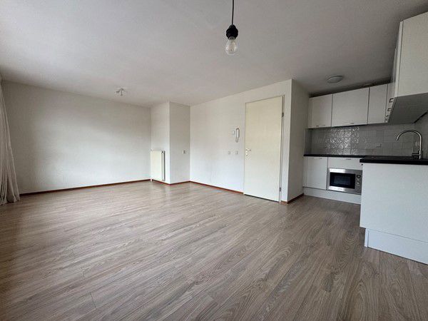 Te huur: Ruim appartement met dakterras nabij het centrum!