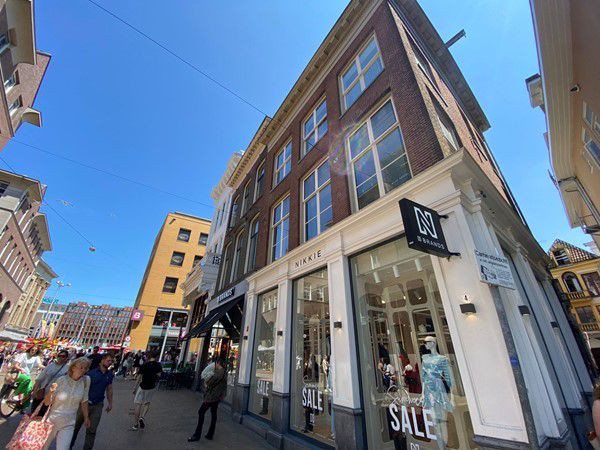 Te huur: Ruim appartement aan de grote markt!
