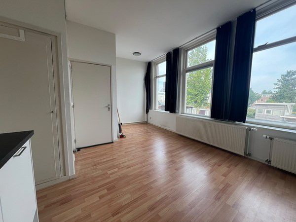 Te huur: 4 Studentenkamers in de Oosterpoortbuurt!