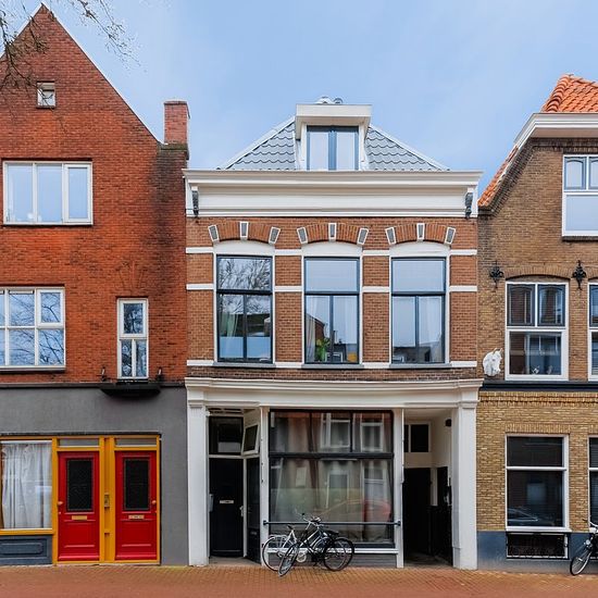 Bloemstraat 35778, 9712, Groningen