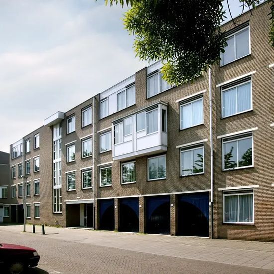 Dirk Buserf 192, 2552, The Hague