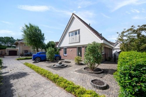 Eengezinswoning, vrijstaande woning te huur in Almere
