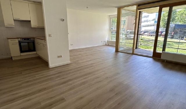 Portiekflat (appartement) te huur in Almere