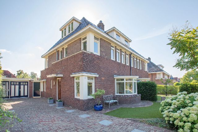 Eengezinswoning, 2-onder-1-kapwoning te huur in Arnhem