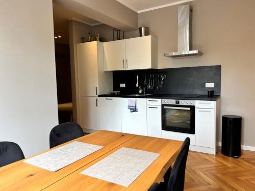 Tussenverdieping (appartement) te huur in Den Haag