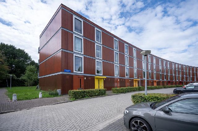 Portiekflat te huur in Almere