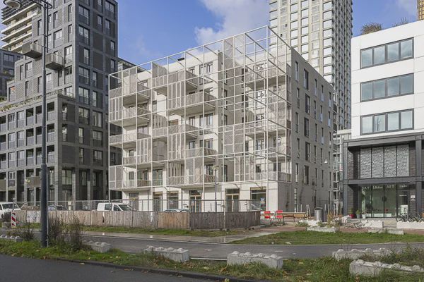 1043 EG Amsterdam (Sloterdijk Nieuw-West)