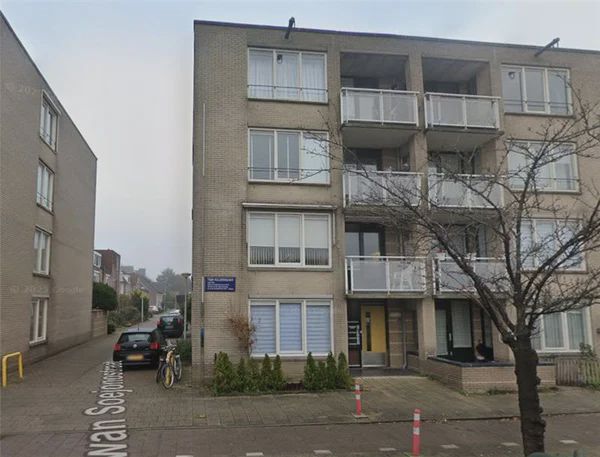 1069 PS Amsterdam (De Aker)