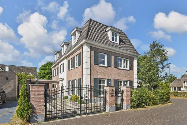 2553 GT Den Haag (Kraayenstein en Vroondaal)