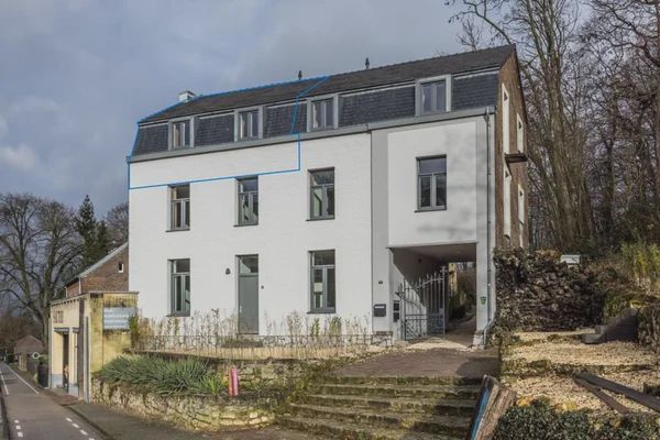 6267 AC Cadier en Keer (Berg)