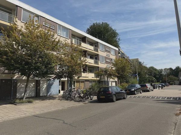 3572 ZG Utrecht (Huizingalaan, K. Doormanlaan en omgeving)