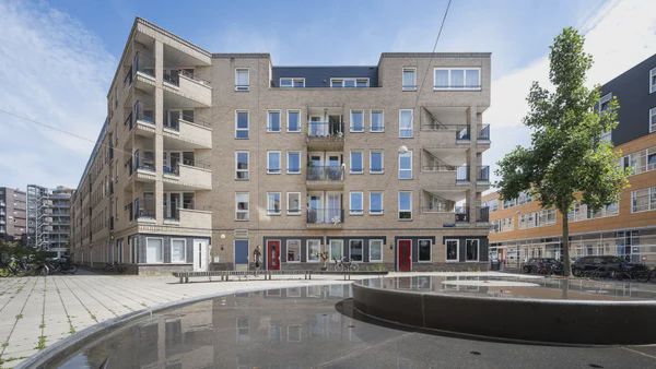 1051 ML Amsterdam (Staatsliedenbuurt)