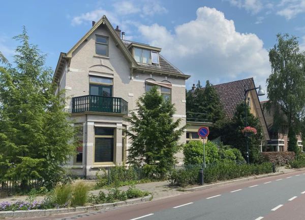 7316 EA Apeldoorn (De Parken)