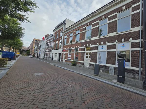 4811 AG Breda (Station)