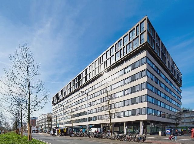 1112 ZB Diemen (Holland Park)
