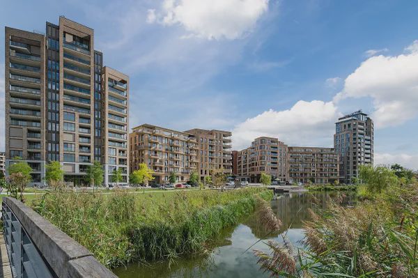 1112 ZH Diemen (Holland Park)