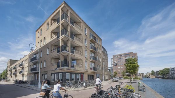 1051 ML Amsterdam (Staatsliedenbuurt)