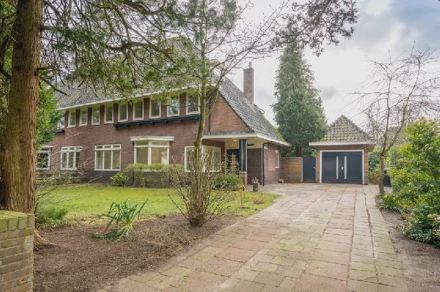 1325 LC Almere (Filmwijk Midden)