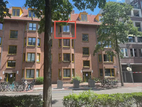 1051 HE Amsterdam (Staatsliedenbuurt)