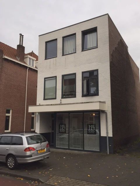 5014 DJ Tilburg (Loven Oost)