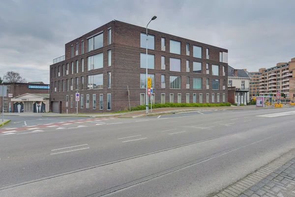 5611 VA Eindhoven (Irisbuurt)