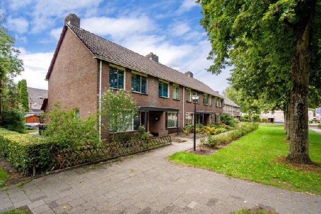Zichtweg 42 7335 AW Apeldoorn, 7335 AW Apeldoorn