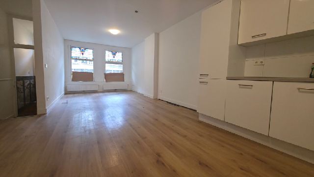 Te huur: Mathenesserweg 98A, 3026HH Rotterdam