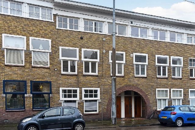 6821 LW Arnhem (Onder de Linden)