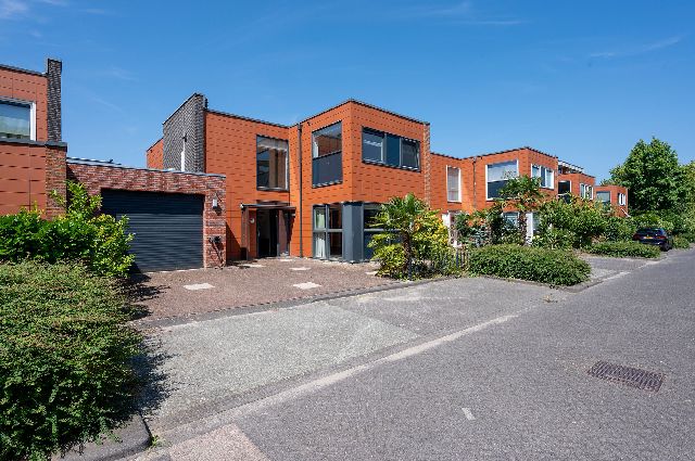 1339 KX Almere (Eilandenbuurt Oost)