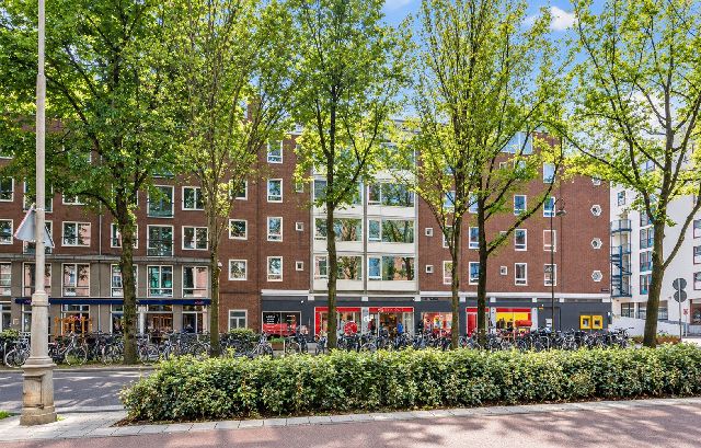1011 NS Amsterdam (Nieuwmarkt/Lastage)
