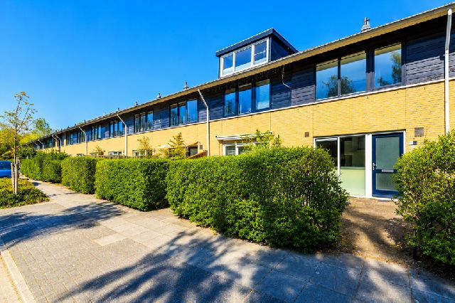 1335 AJ Almere (Seizoenenbuurt Oost)