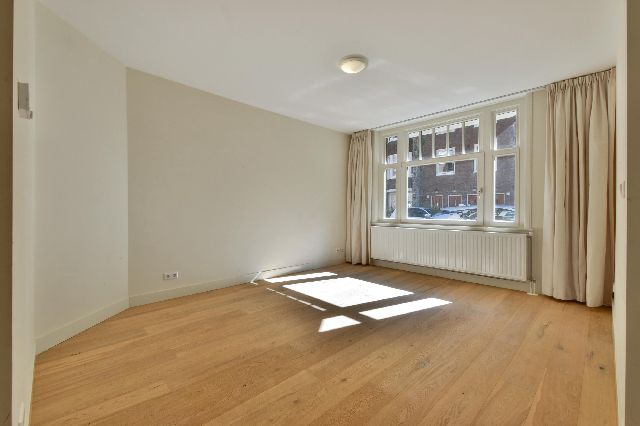 1058 SK Amsterdam (Hoofddorppleinbuurt)
