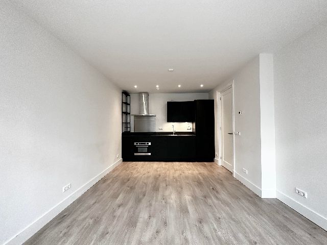 1057 PZ Amsterdam (Hoofdweg e.o.)