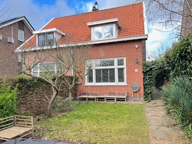 1069 LW Amsterdam (De Aker)