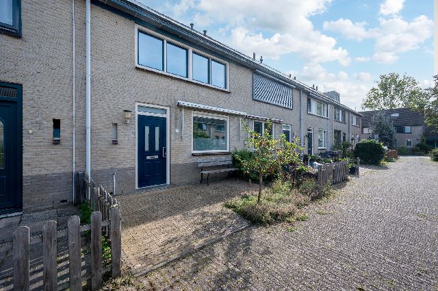 1338 LP Almere (Bloemenbuurt West)