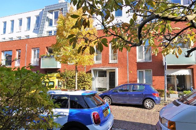 3532 EJ Utrecht (Nieuw Engeland, Th. a. Kempisplantsoen en omgeving)
