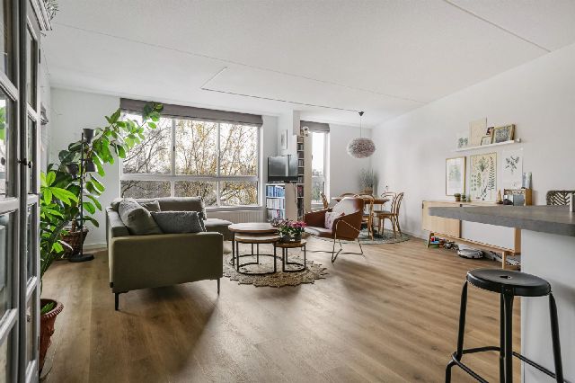 1108 EW Amsterdam (Nellestein)
