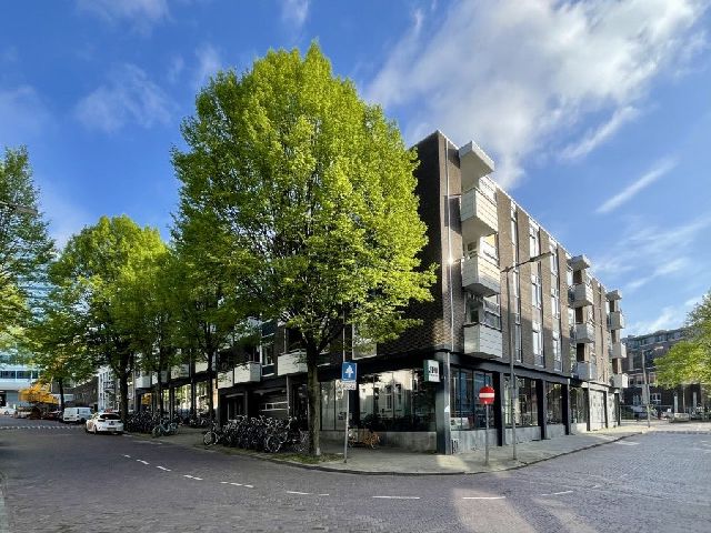 6811 LA Arnhem (Stationsplein)