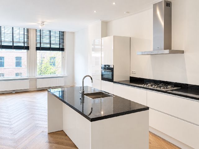 1018 GJ Amsterdam (Weesperbuurt/Plantage)