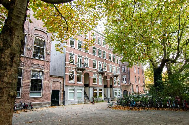 1052 JM Amsterdam (Frederik Hendrikbuurt)