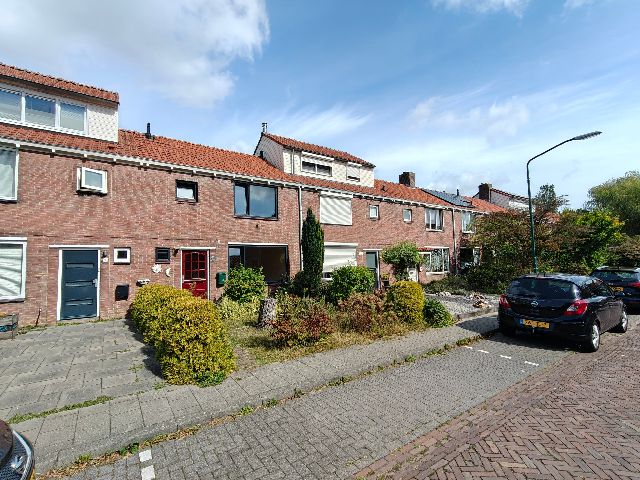 5583 CE Waalre (Ekenrooi)