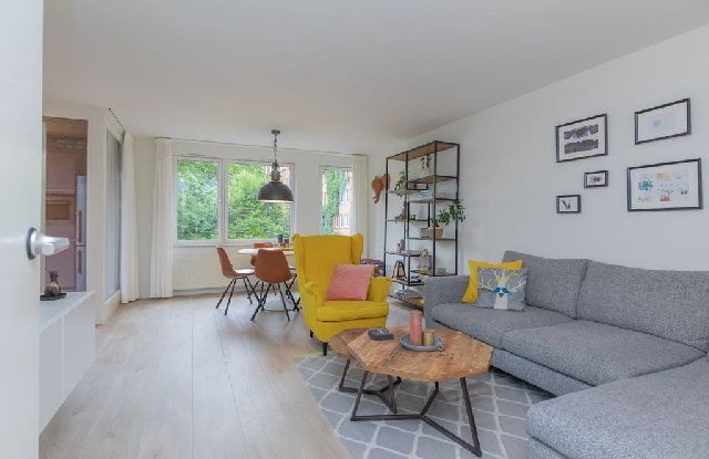 1051 NW Amsterdam (Centrale Markt)