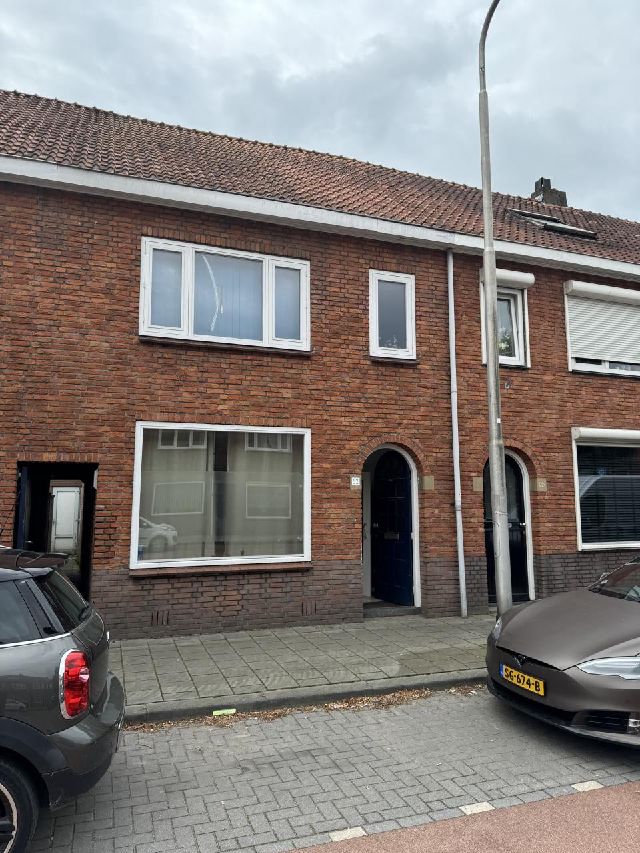 5021 TV Tilburg (Afrikaanderbuurt Oost)